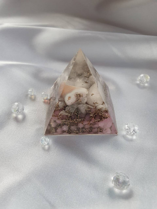 Orgonitová pyramída LÁSKA A HARMÓNIA