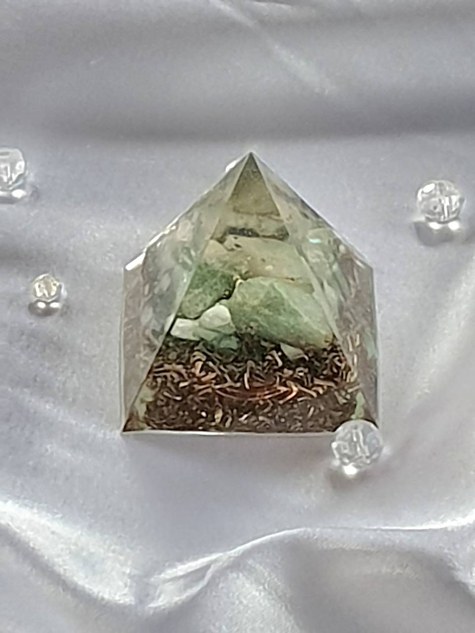 Orgonitová pyramída HOJNOSŤ A PROSPERITA