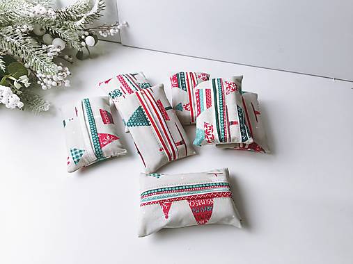 Obalový materiál - Vianočný obal / zásobník na papierové vreckovky - 17938365_