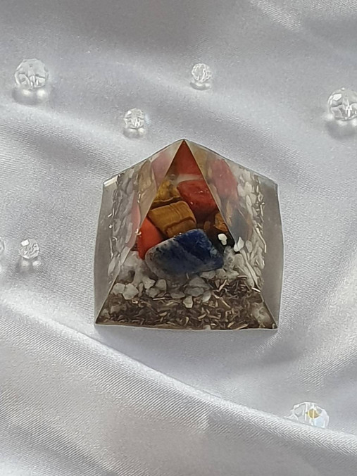 Orgonitová pyramída OCHRANA A ČISTENIE