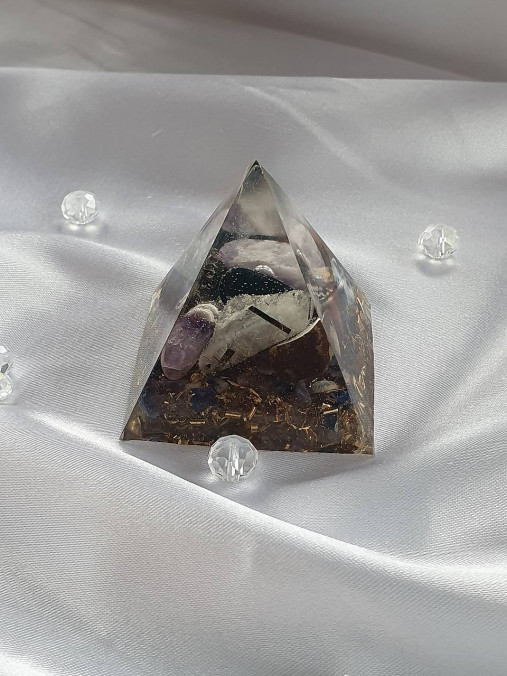 Orgonitová pyramída OCHRANA A ČISTENIE