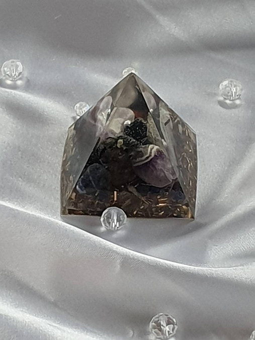 Orgonitová pyramída OCHRANA A ČISTENIE