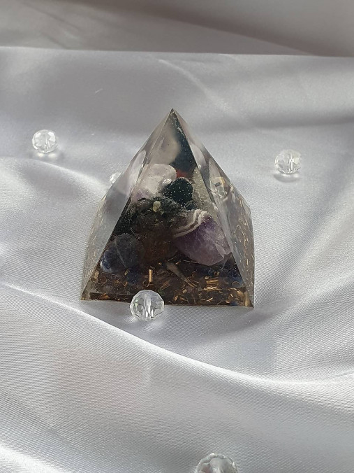 Orgonitová pyramída OCHRANA A ČISTENIE