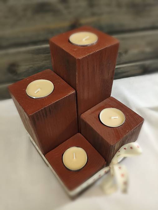 Sada adventých svietnikov z dreva