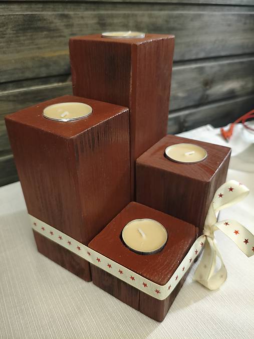 Sada adventých svietnikov z dreva
