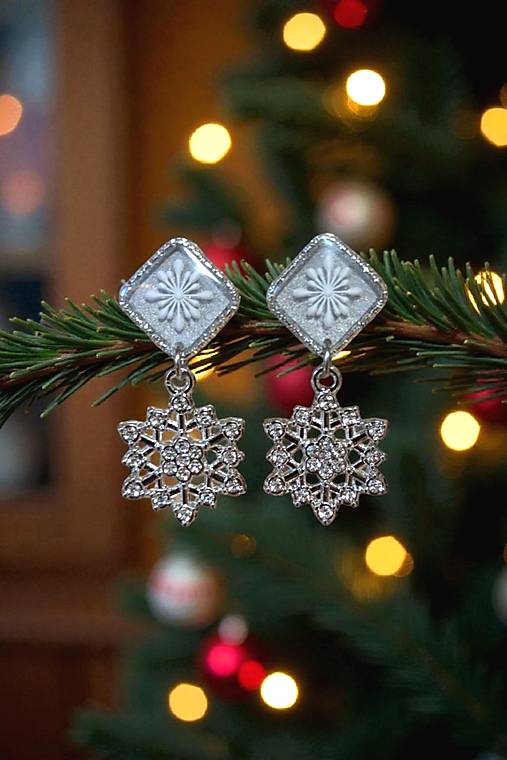Náušnice - Vianočné náušnice strieborné s vločkami, chirurgická oceľ - 17935794_