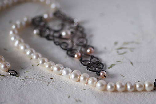 Strieborný perlový náhrdelník - Lady Pearls