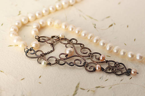 Strieborný perlový náhrdelník - Lady Pearls