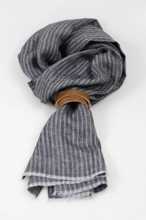 Pánska ľanová šatka – čiernošedá s jemným prúžkom, vianočný darček pre neho