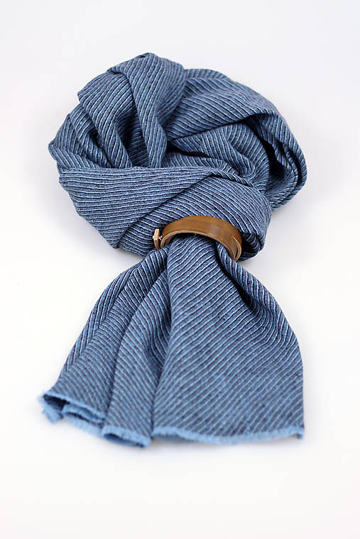 Elegantný pánsky doplnok – modročierna ľanová šatka