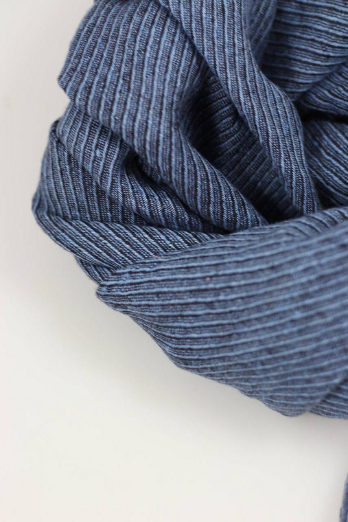 Elegantný pánsky doplnok – modročierna ľanová šatka