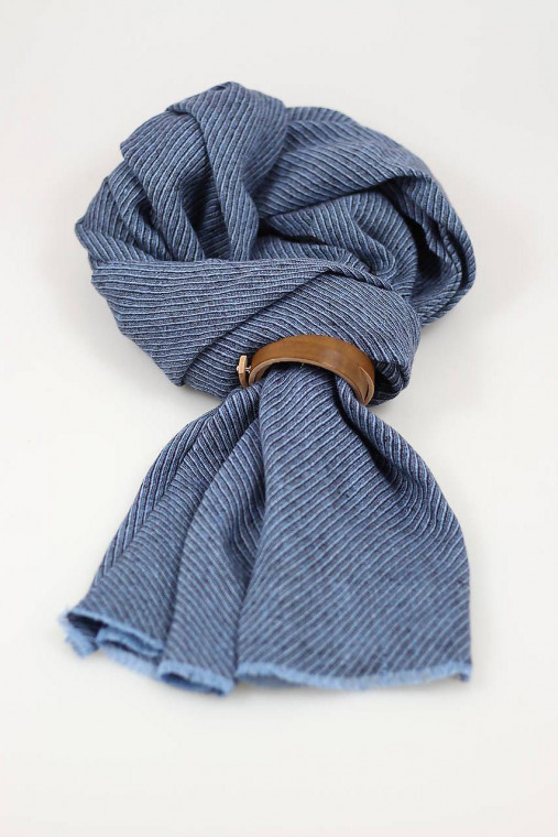 Elegantný pánsky doplnok – modročierna ľanová šatka