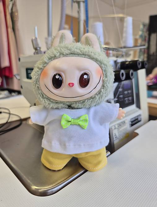 Biele tričko pre Labubu