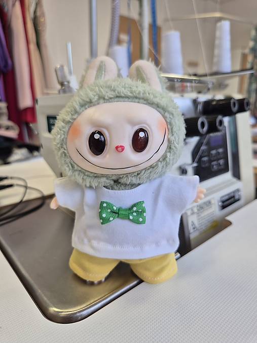 Biele tričko pre Labubu