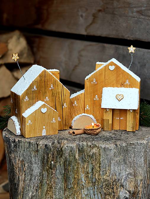 "Starý" drevený obchod s medovníčkami