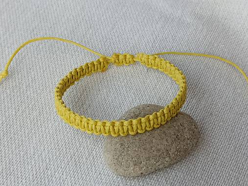 Náramky - Pletený náramok z voskovanej šnúrky (Žltý) - 17939755_