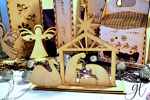 Svietidlá - Drevený adventný veniec Betlehem (Farebný - uveďte farbu do poznámky) - 17938830_