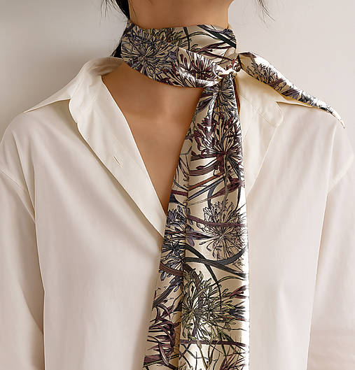 Šatky - Dlhá šatka SILK FLOWER crème - Personalizovaná // Autorský dizajn // 50x180 + darčekové balenie - 17938702_