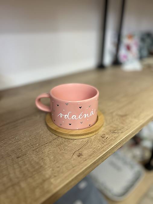 Ručne maľovaná šálka (Vďačná - ružová)