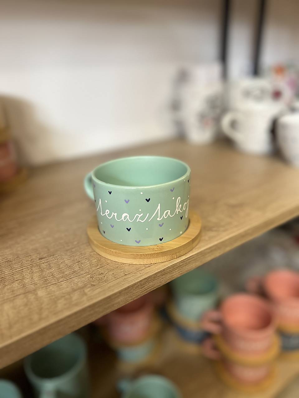 Ručne maľovaná šálka (Teraz takoj - mint)