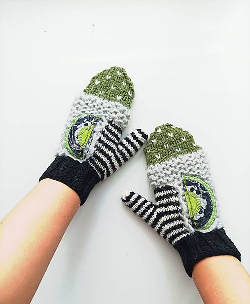 Rukavice - Sivé so zelenou   palčiaky  - 17943703_