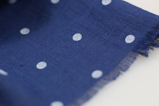 Veľká exkluzívna dámska modrá bodkovaná šatka 100% ľan