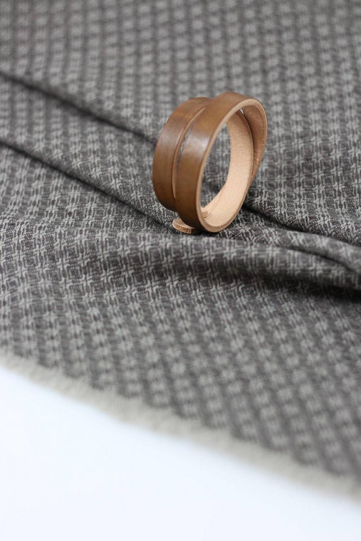 Pánsky hrejivý ľanový šál s hnedým diamantovým vzorom v darčekovom balení "Berry"