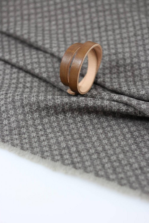 Pánsky hrejivý ľanový šál s hnedým diamantovým vzorom v darčekovom balení "Berry"