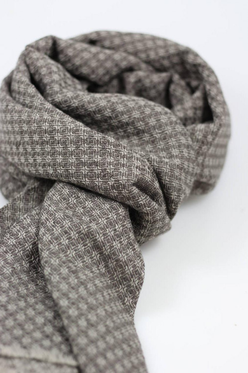 Pánsky hrejivý ľanový šál s hnedým diamantovým vzorom v darčekovom balení "Berry"