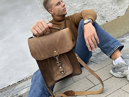 Pánske tašky - Pánska kožená taška s nastaviteľným popruhom - 17944129_