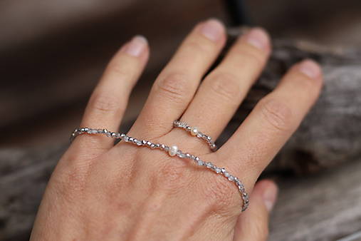 Tenký náramok krištáľ