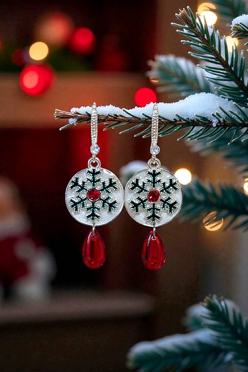 Náušnice - Vianočné náušnice so zelenými vločkami, zirkóny, mosadz - 17945522_