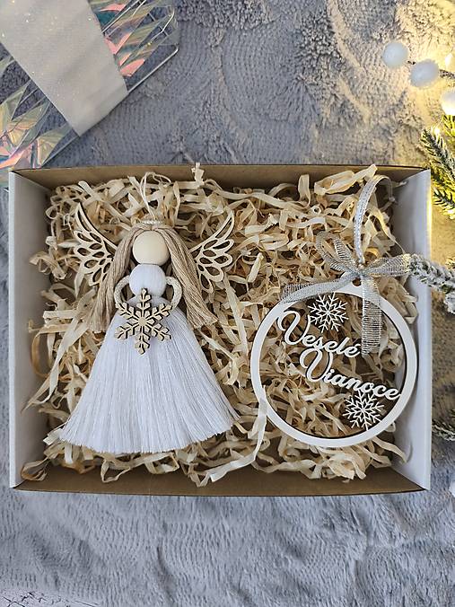 Dekorácie - Vianočný macrame anjelik - 17947362_