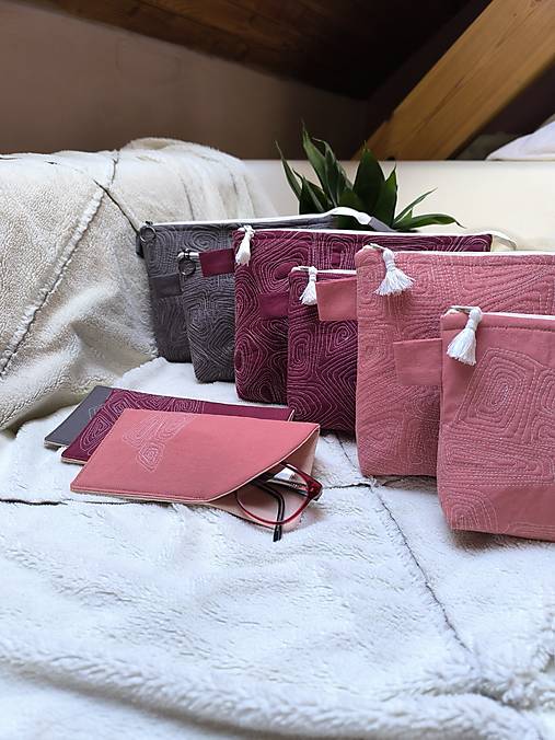 Kozmetické taštičky bordové (Puzdro na okuliare)