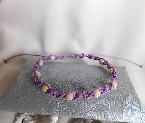 Náramky - šnúrkový točený náramok levanduľový - Výpredaj všetkého! - 17946406_