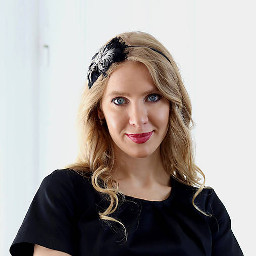 Ozdoby do vlasov - Meghan - čelenka z kučeravého peria, čierna - 17948160_