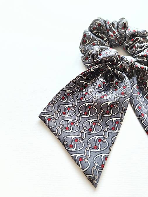 Maxi scrunchie hodvábna (Sivo-červená)