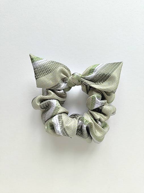Scrunchie hodvábna (svetlozelená)