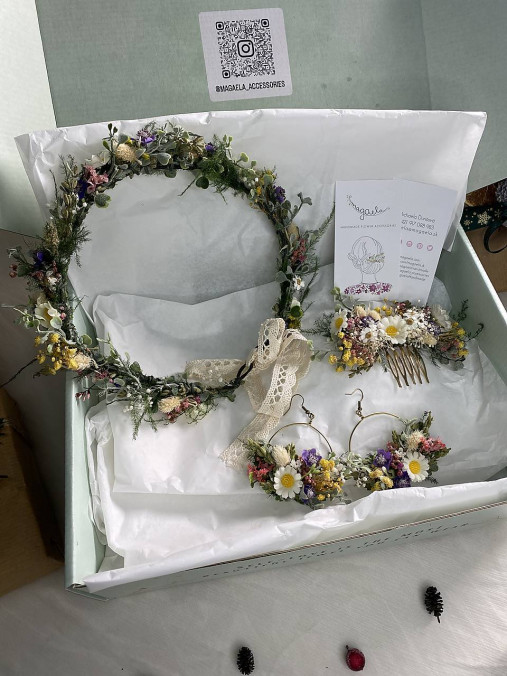 Darčekový box "prvý jarný pozdrav " - venček, hrebienok a náušnice