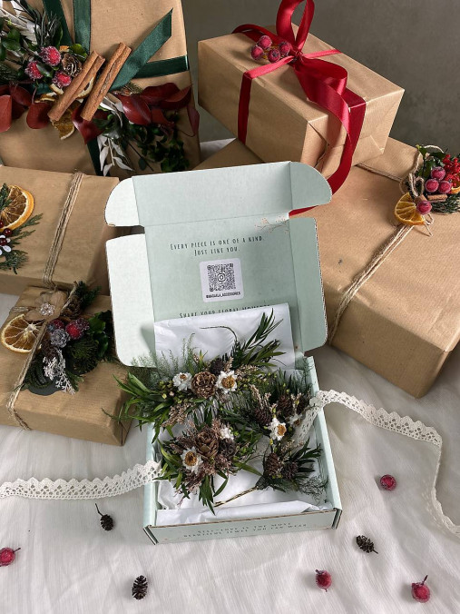 Darčekový box "ševelenie lesa" - hrebienok, náramok a set vláseniek