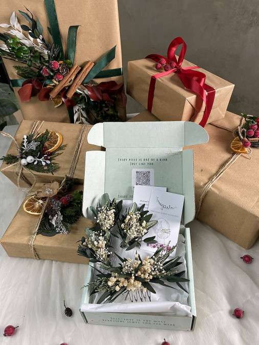 Darčekový box "nadýchnuť sa rána" - hrebienok a set vláseniek