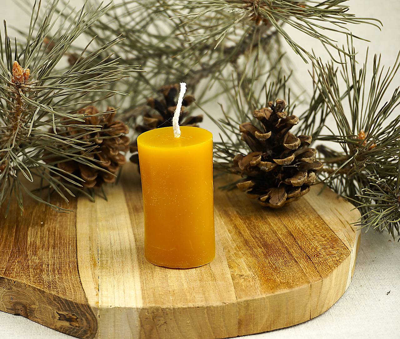 Včelí valec – Sviečka z včelieho vosku (Včelí valec 1 kus)