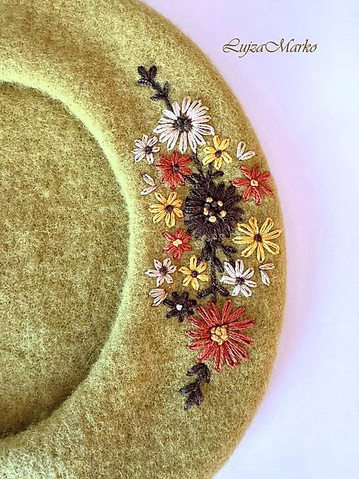 Čiapky, čelenky, klobúky - Baretka s výšivkou - 17948338_