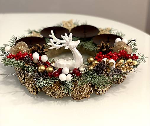 Adventný veniec 32cm na stôl pre 4 sviečky