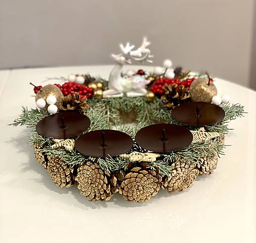 Adventný veniec 32cm na stôl pre 4 sviečky