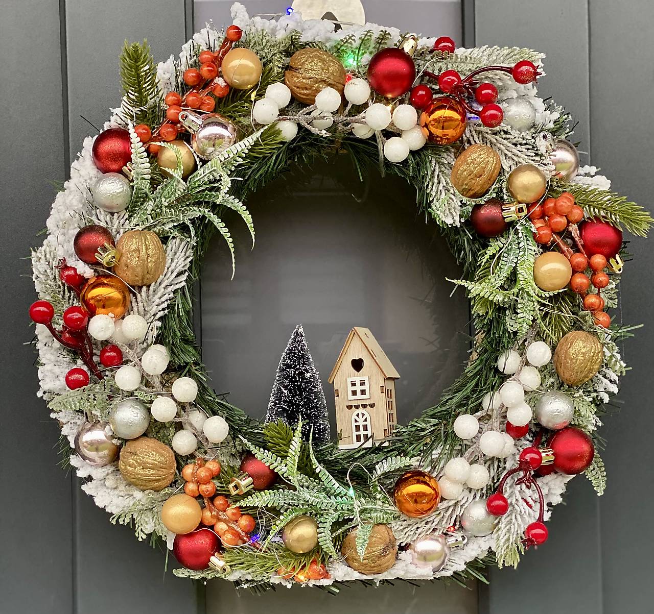 Vianočný veniec 36cm na dvere s LED podsvietením vianočná dekorácia Venček