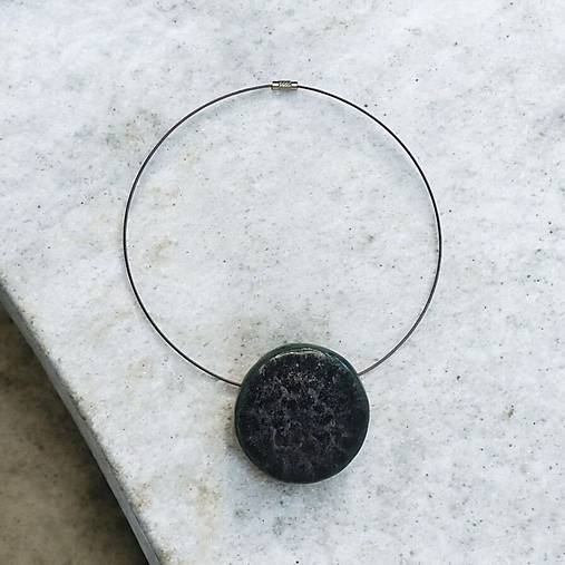 Náhrdelníky - Keramický náhrdelník (granada) - 17947240_