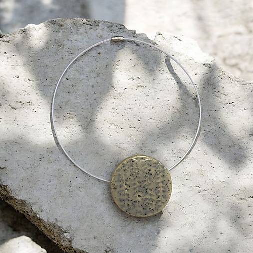 Náhrdelníky - Keramický náhrdelník (biely) - 17947274_