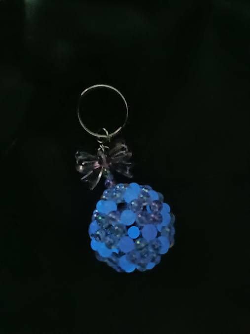 Kľúčenky - Svietiace prívesky na kľúče či na batoh - 17951971_