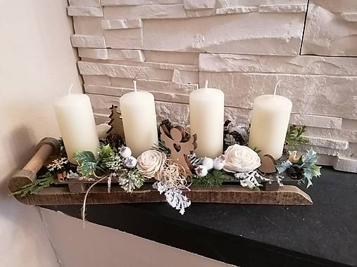 Dekorácie - Adventný svietnik sánky 44cm - 17949909_